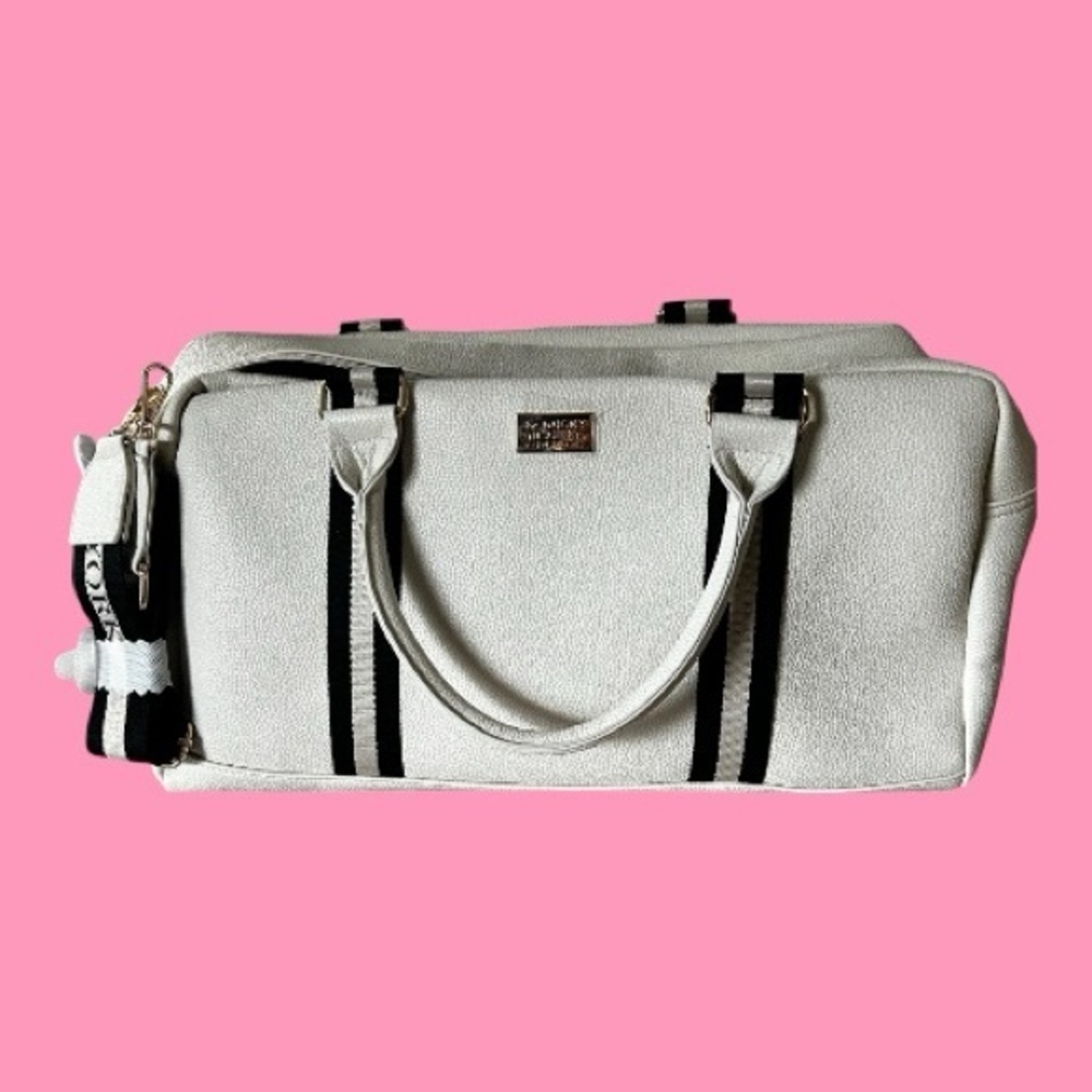 Large White and Black Badgley Mishka Bag, Great for Traveling